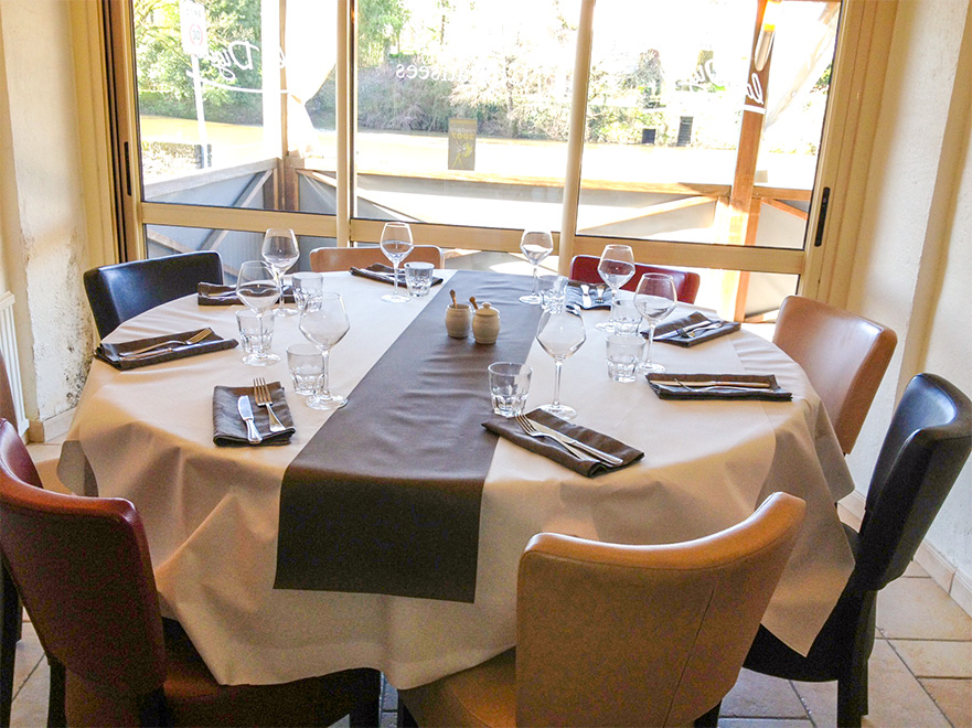 table-restaurant